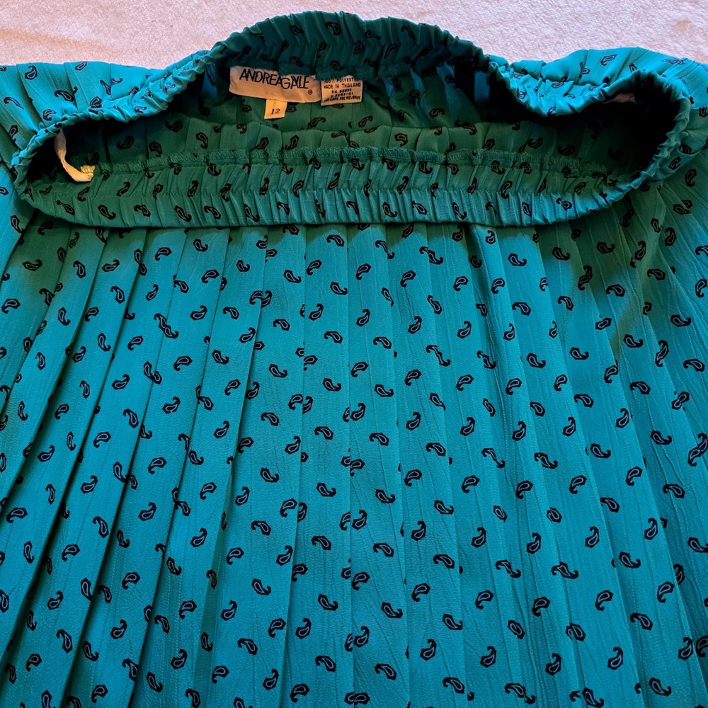 Vintage 80s Andrea Gayle Teal Paisley Pleated Skirt Set Blouse 2pc Suit Size 12 - Picture 9 of 16